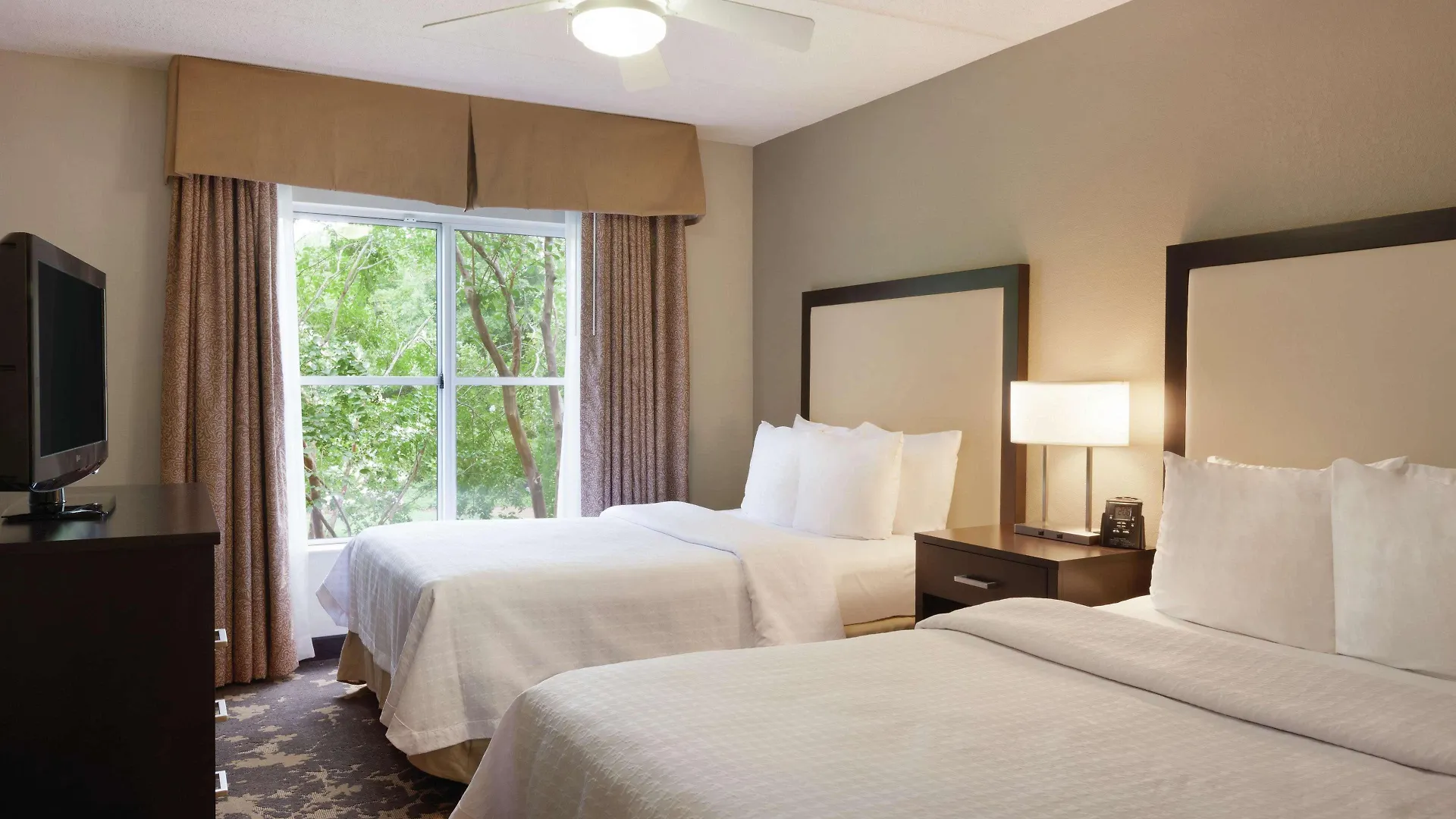 Homewood Suites By Hilton Charlotte Airport 2*,  United States