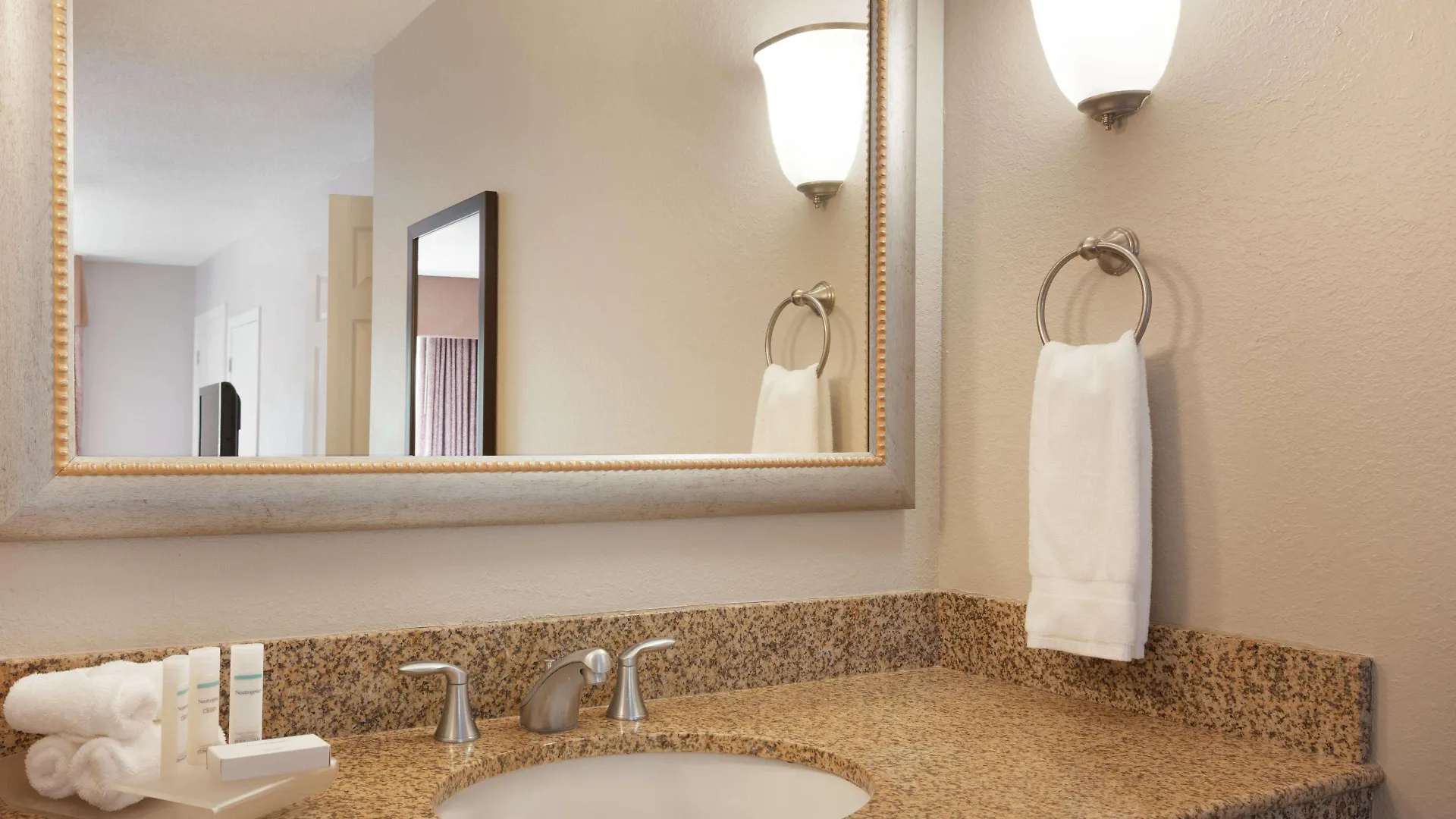 Hotel Homewood Suites By Hilton Charlotte Airport